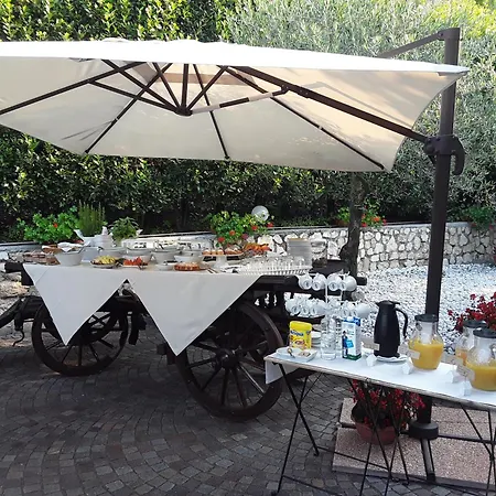 Bed & Breakfast Degli Olivi Relais Torbole Sul Garda