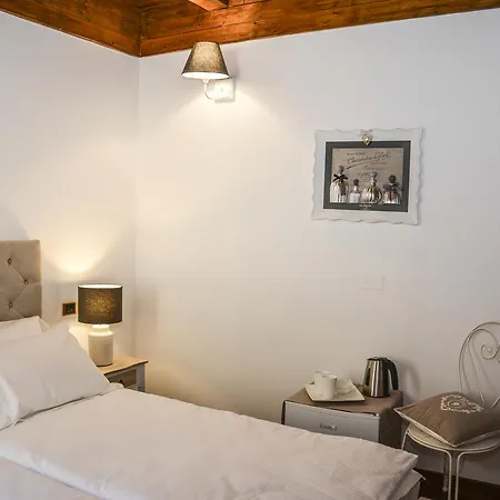 Frühstückspension Degli Olivi Relais *
